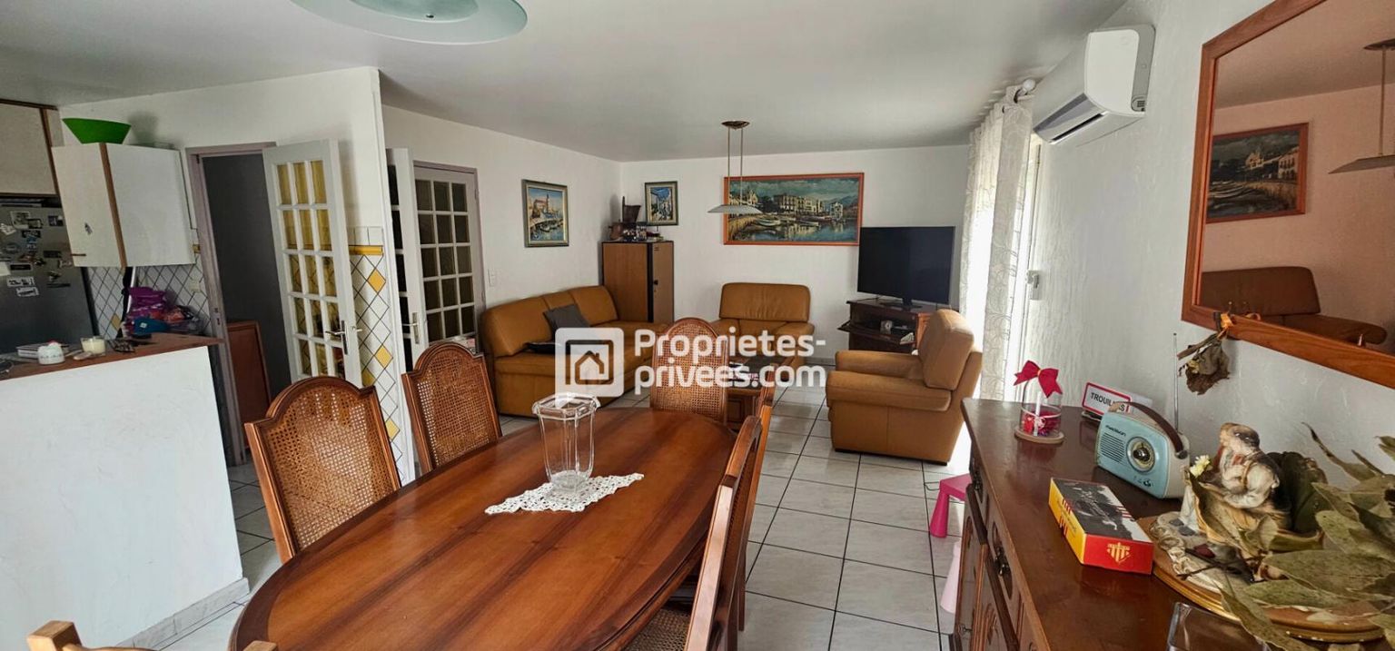TROUILLAS Maison Trouillas 4 pièces de 96 m2 avec jardin et piscine 2