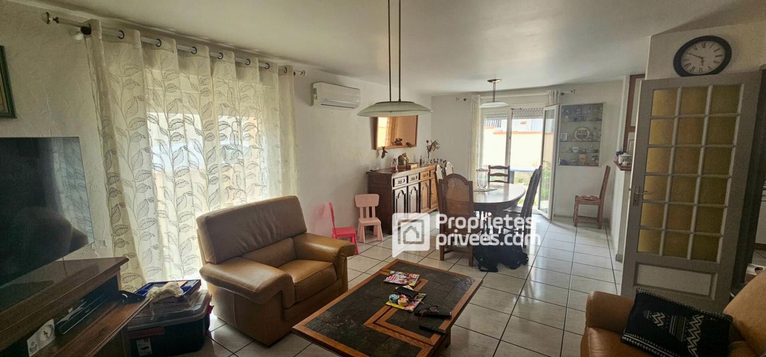 TROUILLAS Maison Trouillas 4 pièces de 96 m2 avec jardin et piscine 3