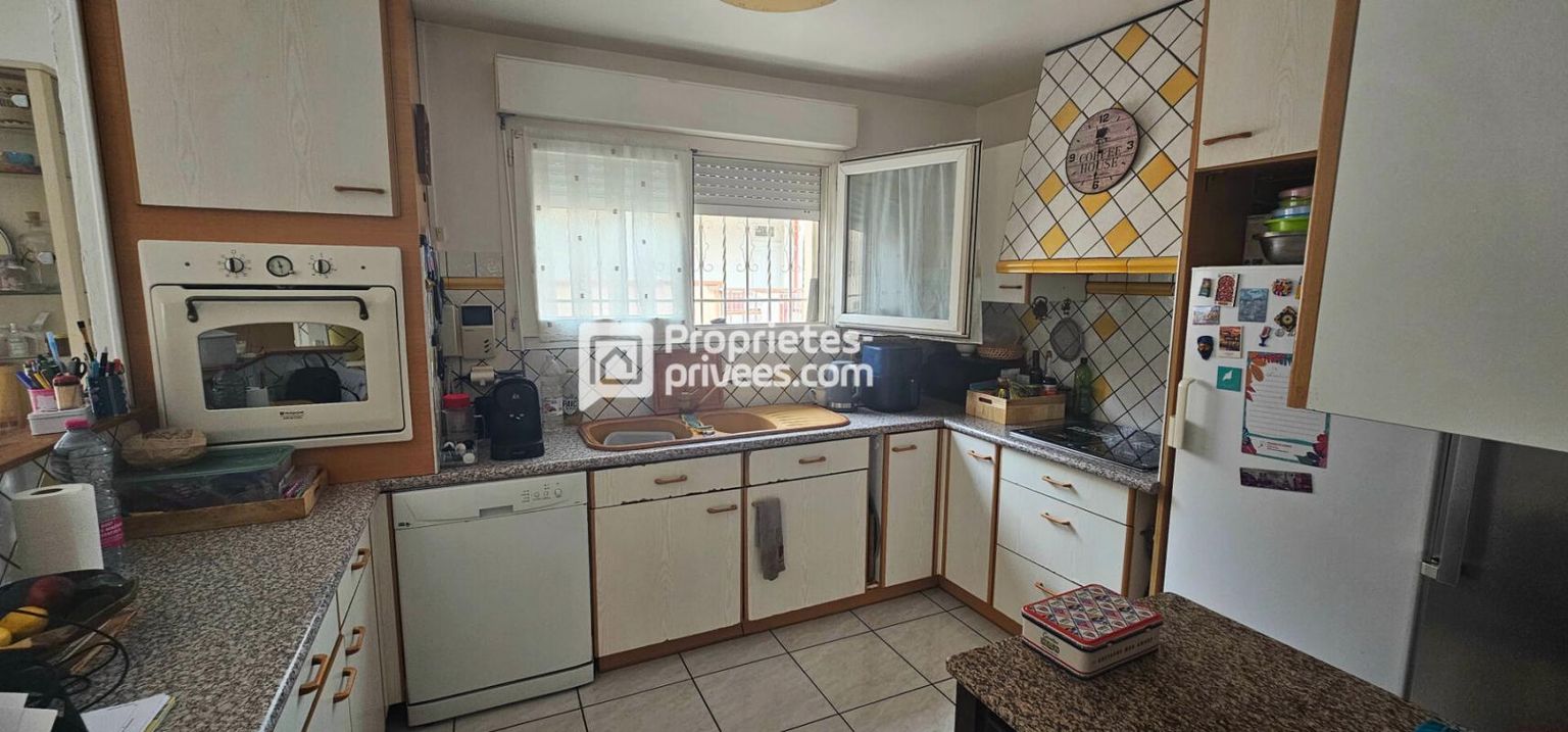 TROUILLAS Maison Trouillas 4 pièces de 96 m2 avec jardin et piscine 4