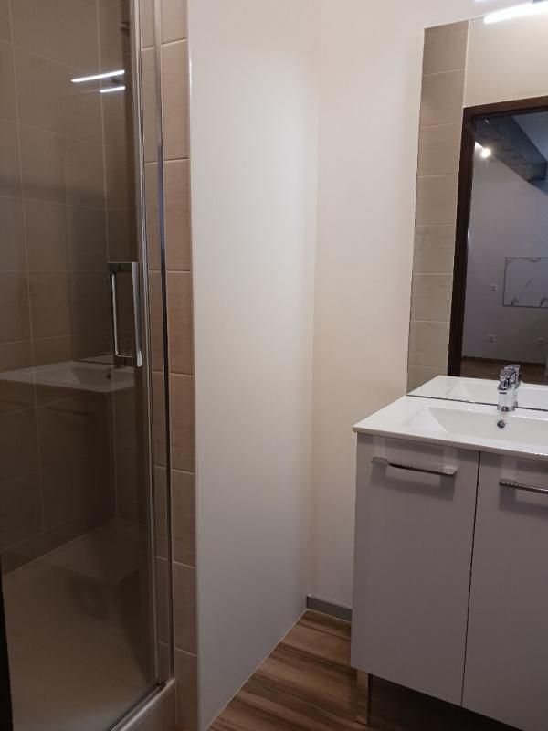 LONS-LE-SAUNIER Appartement Lons Le Saunier 2 pièce(s) 86.90 m2 4