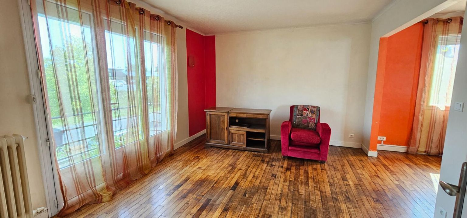 GUEMENE-SUR-SCORFF À seulement deux pas du centre de Guémené sur Scorff et proche de toutes les commodités, maison de 75 m² habitables 2