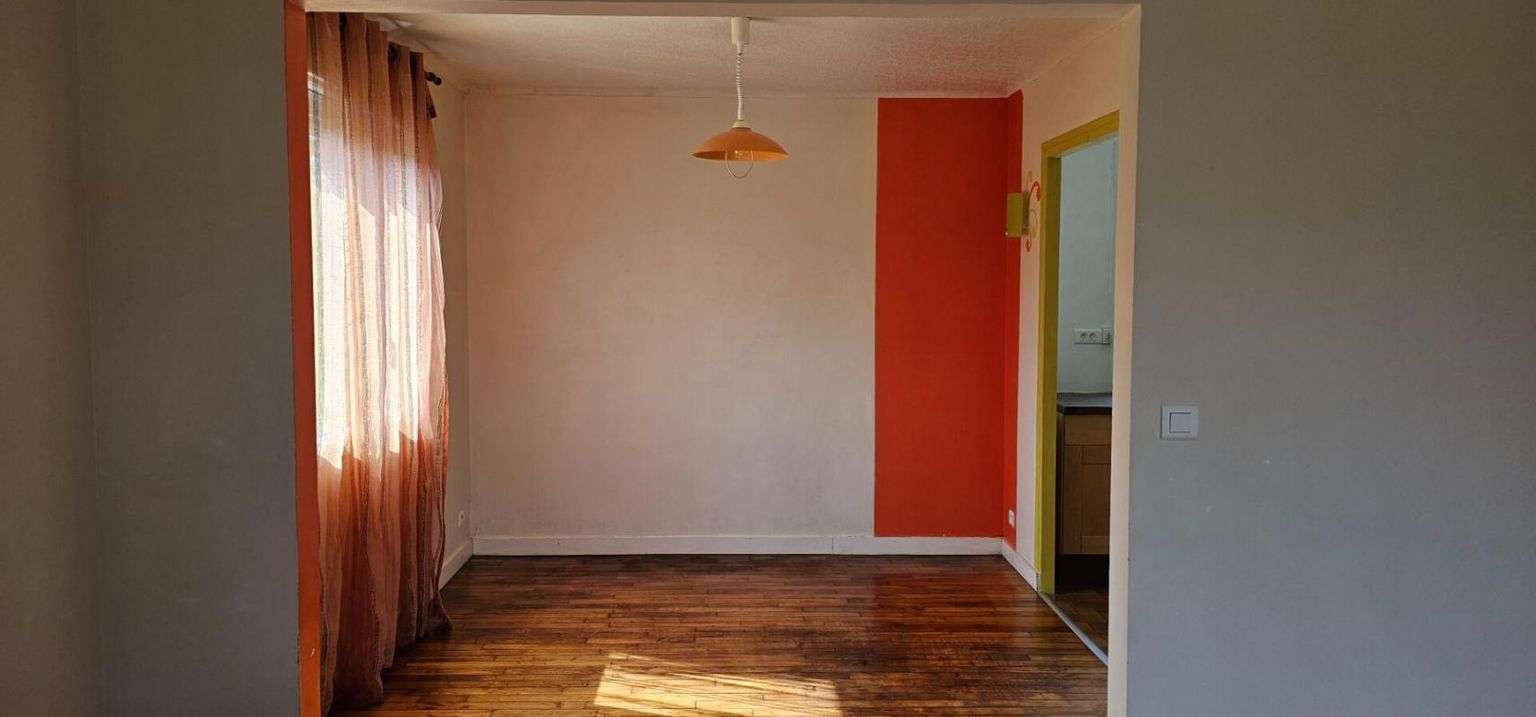 GUEMENE-SUR-SCORFF À seulement deux pas du centre de Guémené sur Scorff et proche de toutes les commodités, maison de 75 m² habitables 3