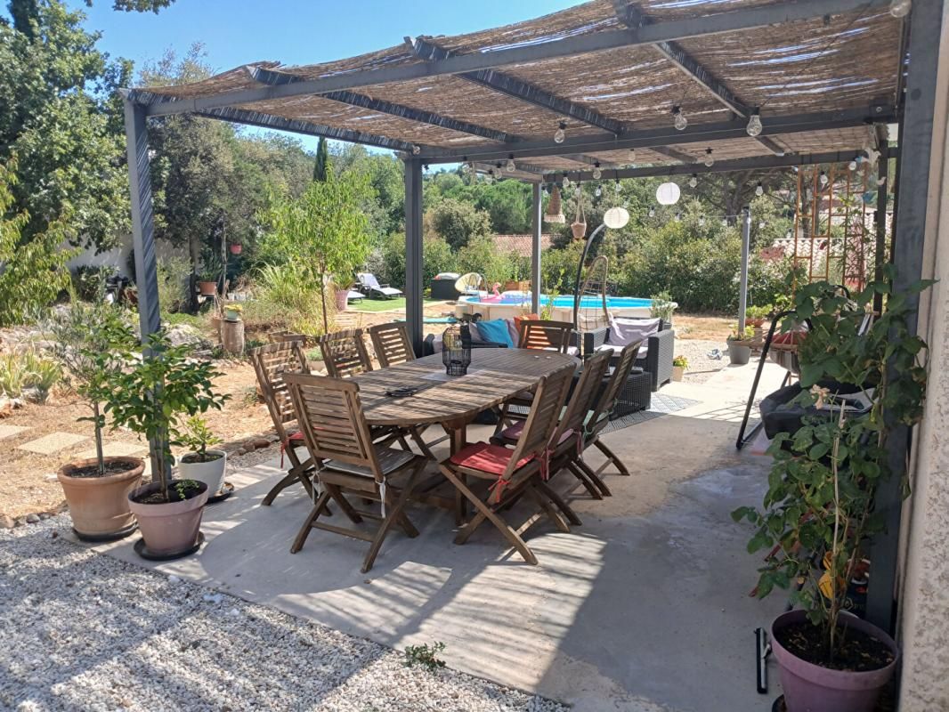 CAMPS-LA-SOURCE Maison plain-pied T5 de 2015 sur terrain de 1770m² - CAMPS LA SOURCE 2