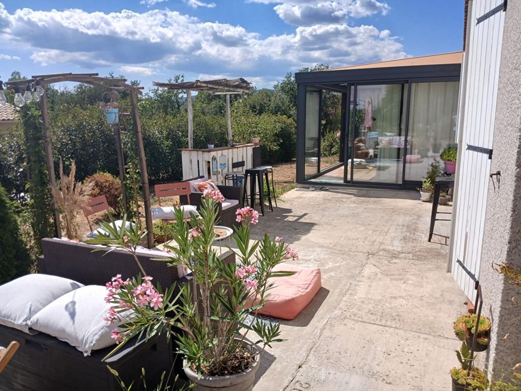 CAMPS-LA-SOURCE Maison plain-pied T5 de 2015 sur terrain de 1770m² - CAMPS LA SOURCE 3