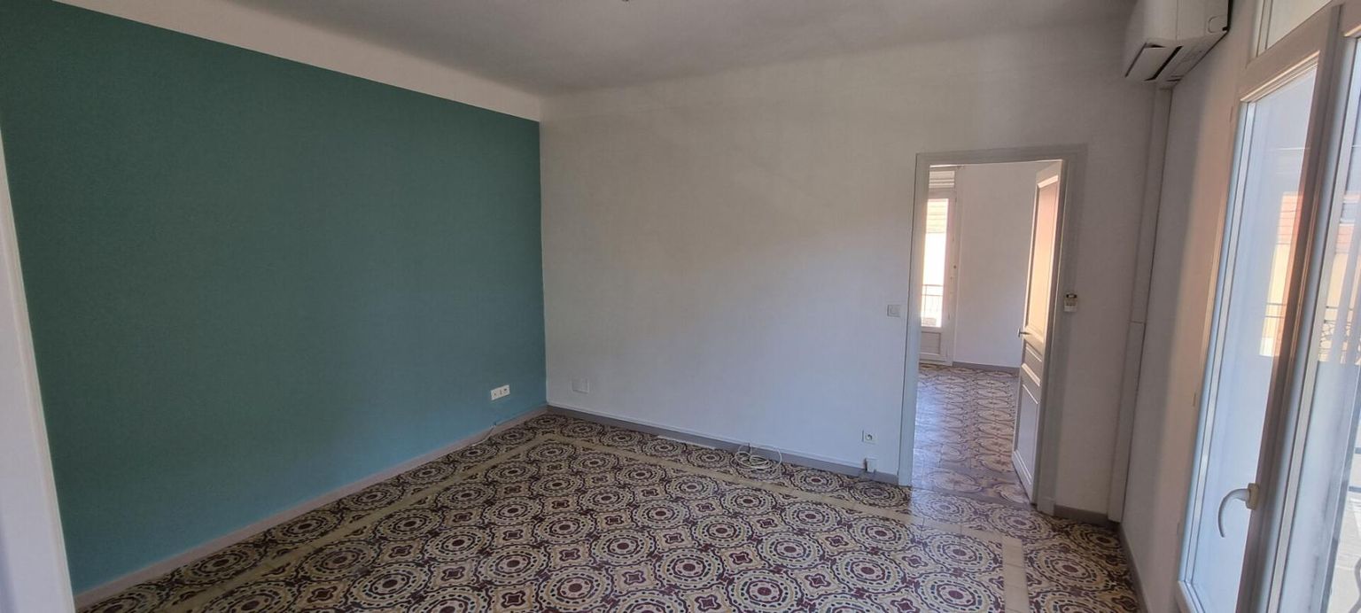 BEZIERS Immeuble Beziers de 4 T2 pour 166 m2 2