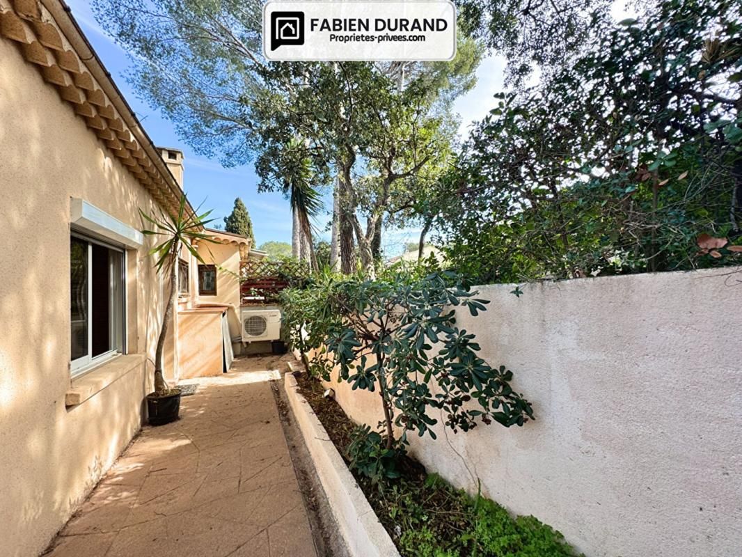 SAINT-RAPHAEL Villa Style Le Corbusier 165 m²  Saint-Raphaël (Boulouris) : 599 500 4