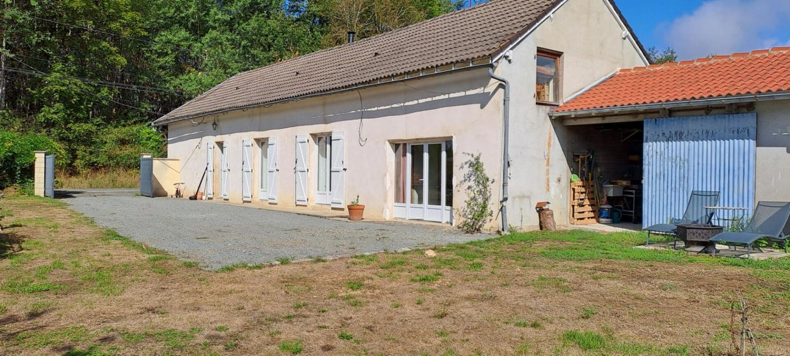 SAINT-PAUL-LA-ROCHE Maison Saint Paul La Roche 4 pièces 116 m2 2