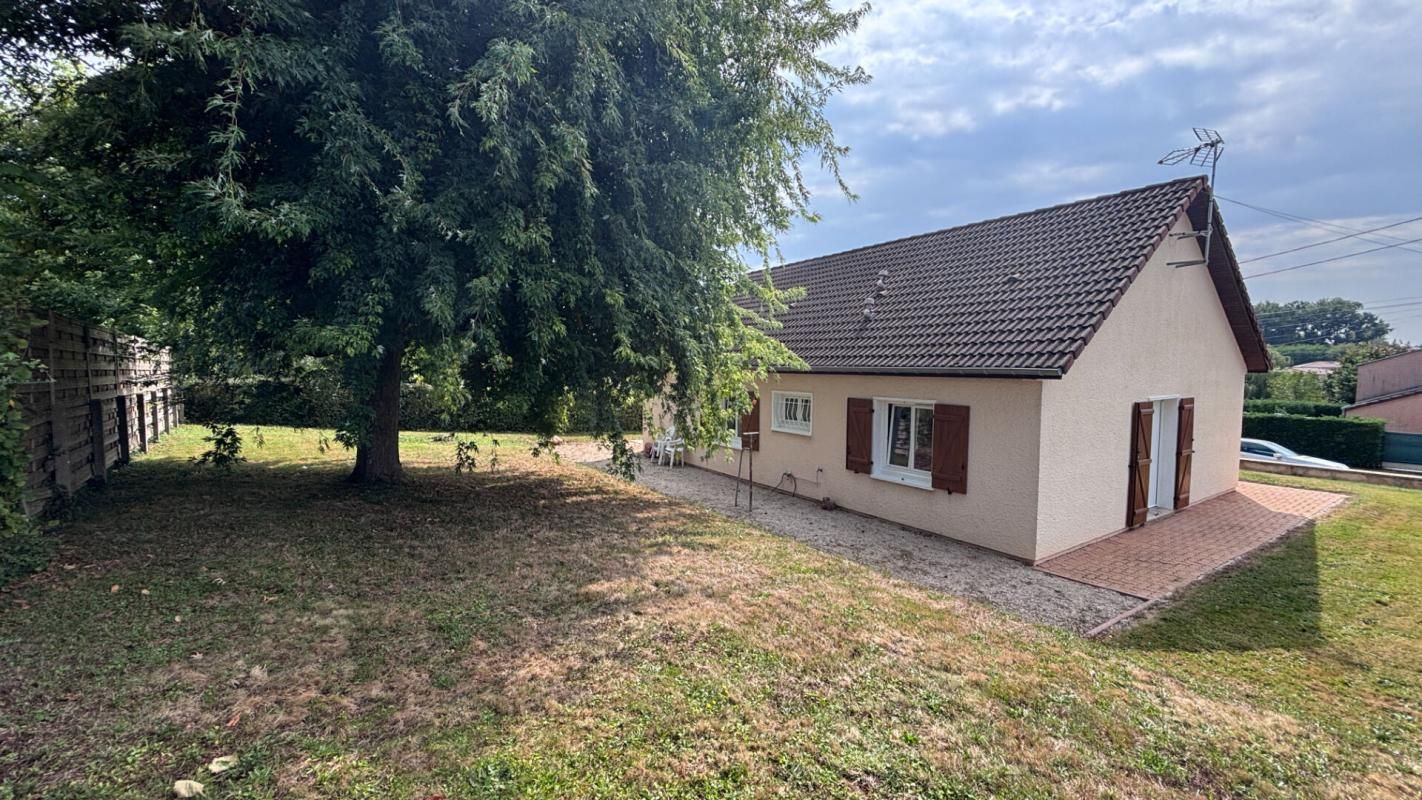 ROMENAY Maison Romenay 4 pièce(s) 74 m2 1