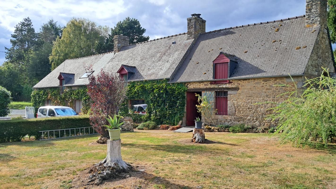 COMBOURG Maison 6 pièce(s) 143 m2 1