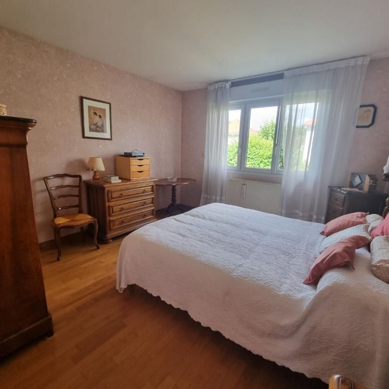 CHENOVE Maison individuelle 4