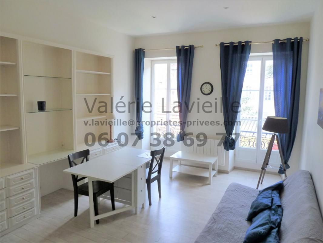MARSEILLE-1ER-ARRONDISSEMENT MARSEILLE (13001) - LYCEE THIERS / LA PLAINE - Exclusivité - Studio meublé sur jardins 2