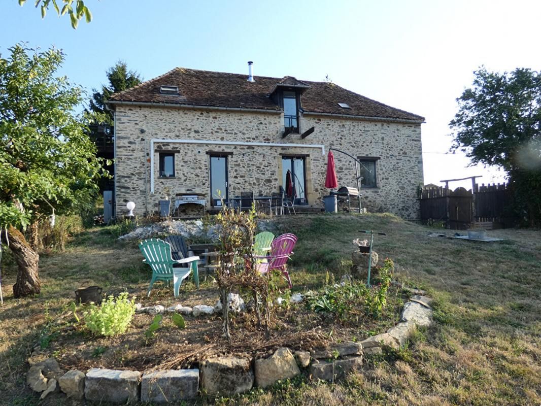 SAINT-MEDARD-D'EXCIDEUIL Maison 180 m2 / 5 chambres / terrain 1242m² 1