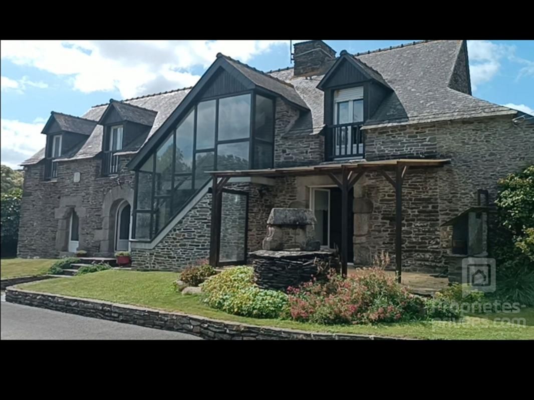 SAINT-IGEAUX Maison Saint Igeaux 10 pièce(s) 200 m2 1