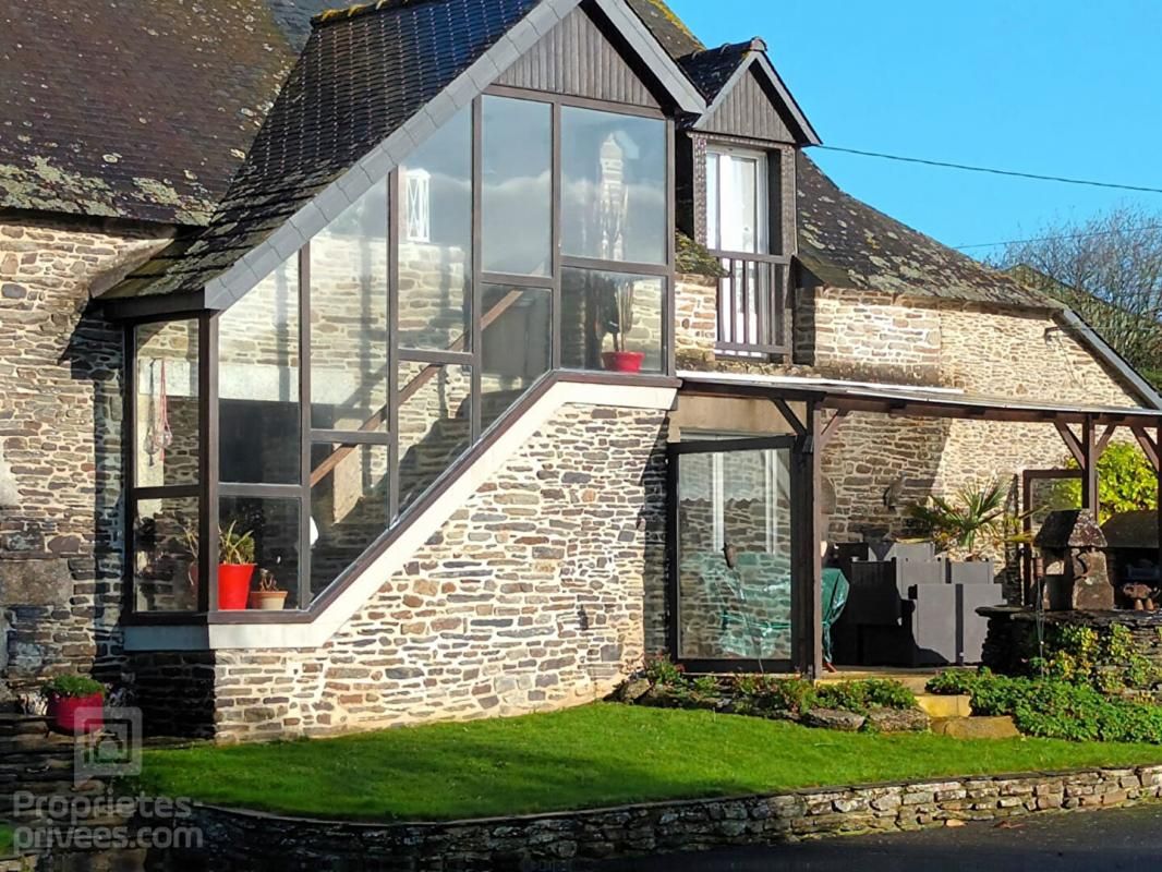 SAINT-IGEAUX Maison Saint Igeaux 10 pièce(s) 200 m2 2