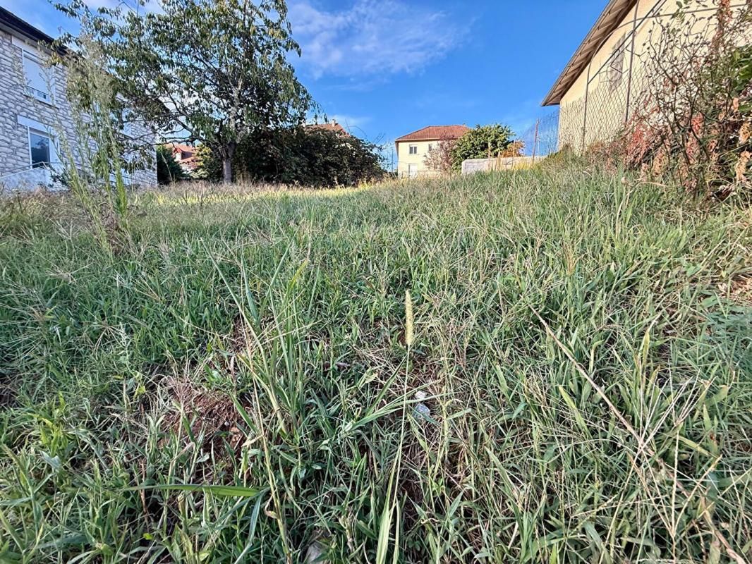 BRIVE-LA-GAILLARDE Terrain constructible 459m²-Quartier Hôpital Brive 2