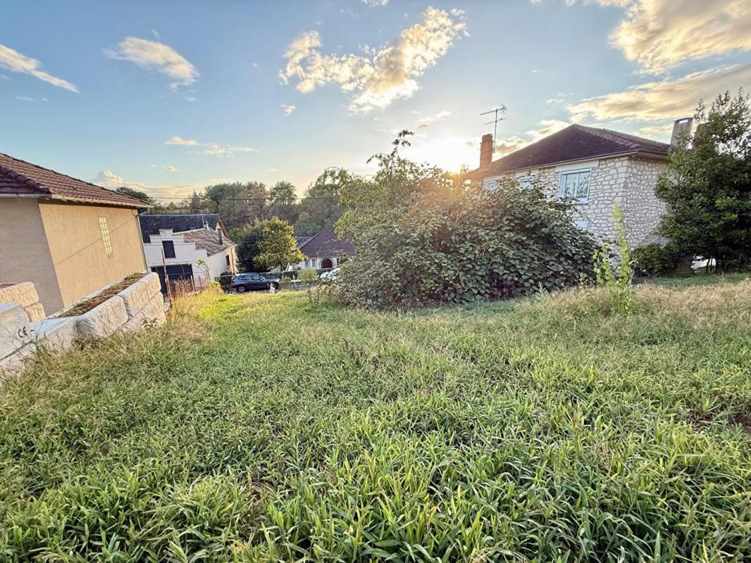 BRIVE-LA-GAILLARDE Terrain constructible 459m²-Quartier Hôpital Brive 3