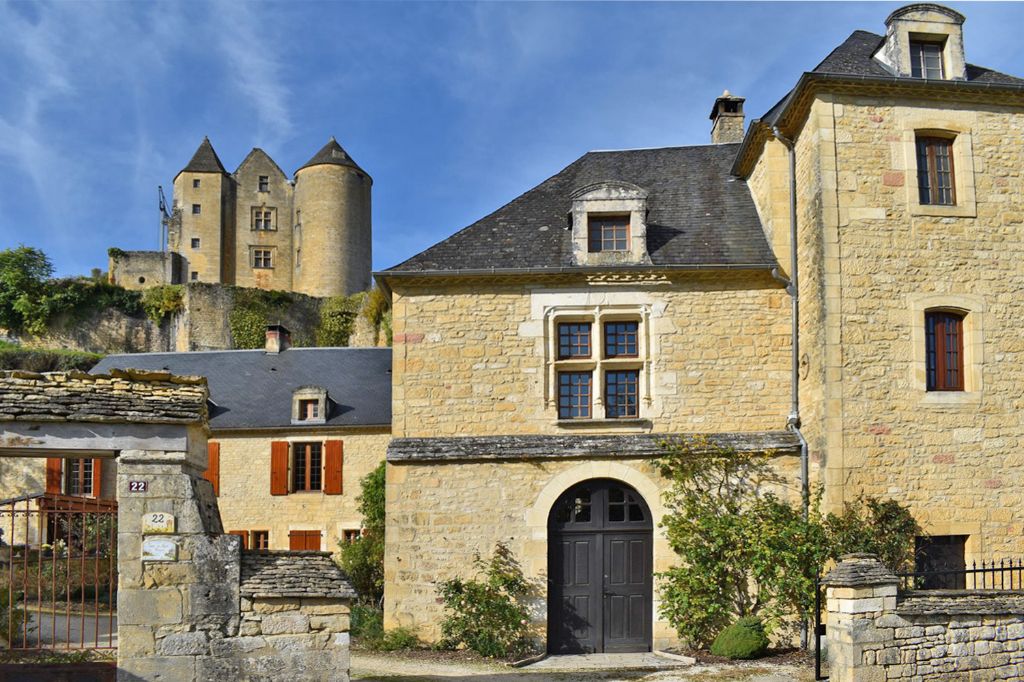 SALIGNAC-EYVIGUES Demeure de prestige Salignac Eyvignes 9 pièce(s) 275 m2 1