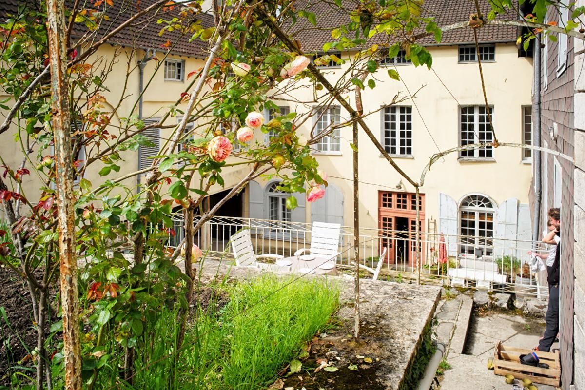 SALINS-LES-BAINS Salins-les-Bains - Appartement d'exception 162 m² - 5 chambres + annexes 1