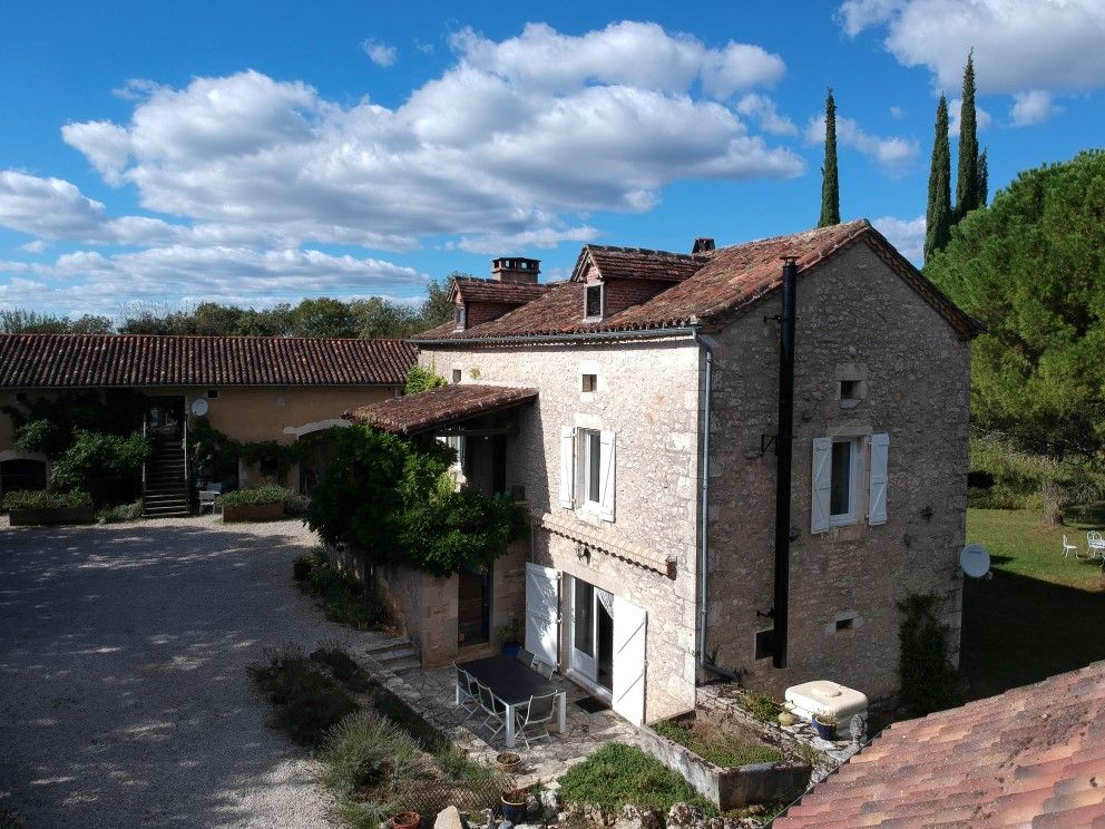 BERGANTY Propriété composée de 4 logements avec piscine sur plus d'1 hectare 4