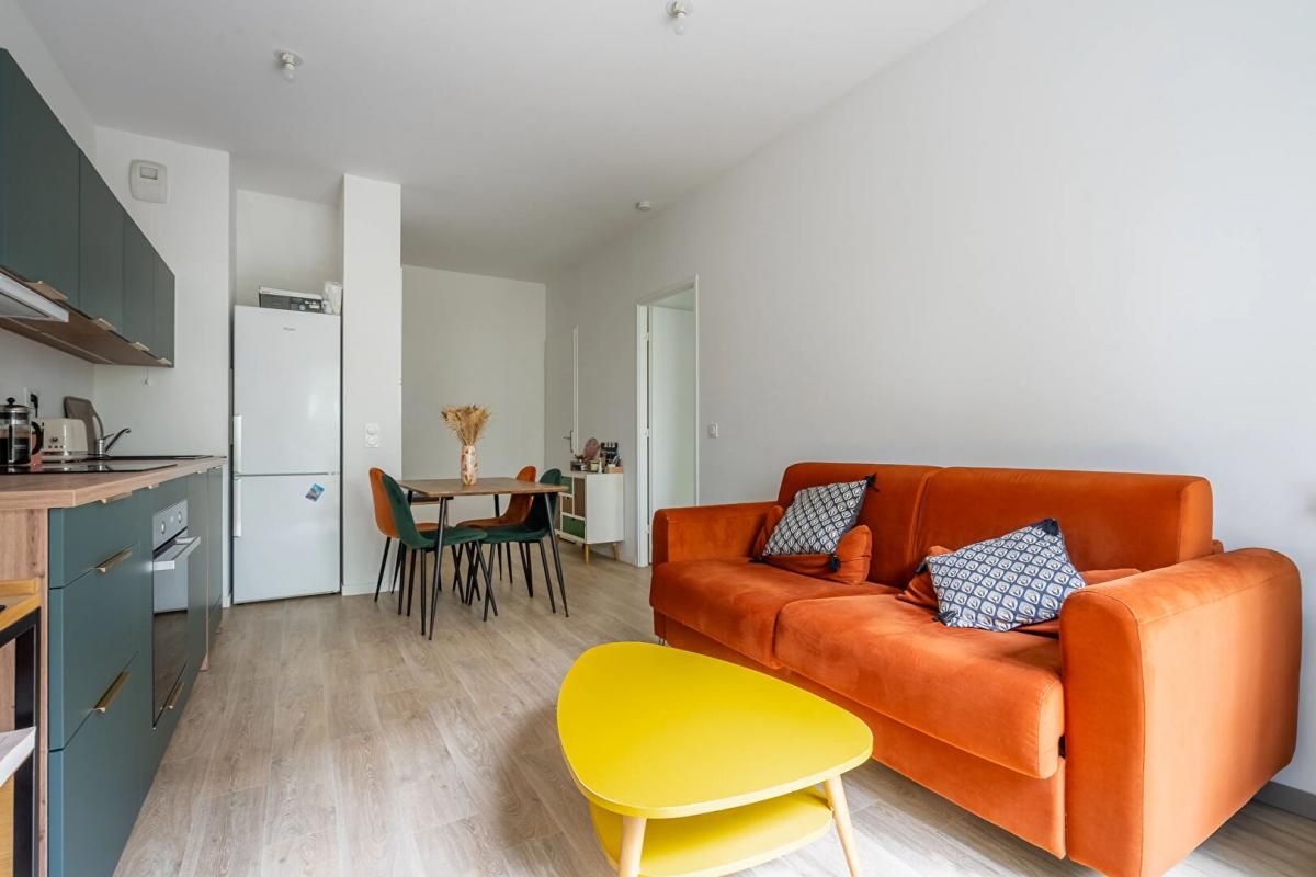 BOBIGNY Appartement deux pièces avec terrasse et jardin privatif 2