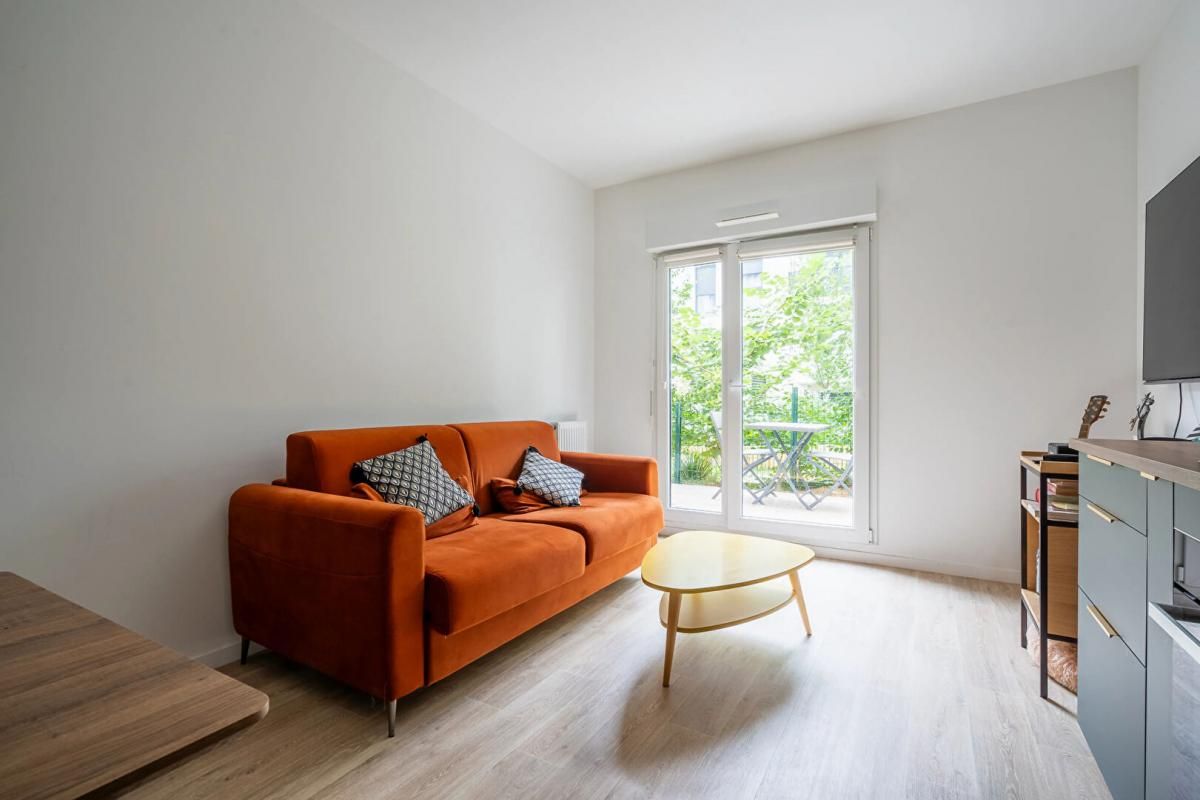 BOBIGNY Appartement deux pièces avec terrasse et jardin privatif 4