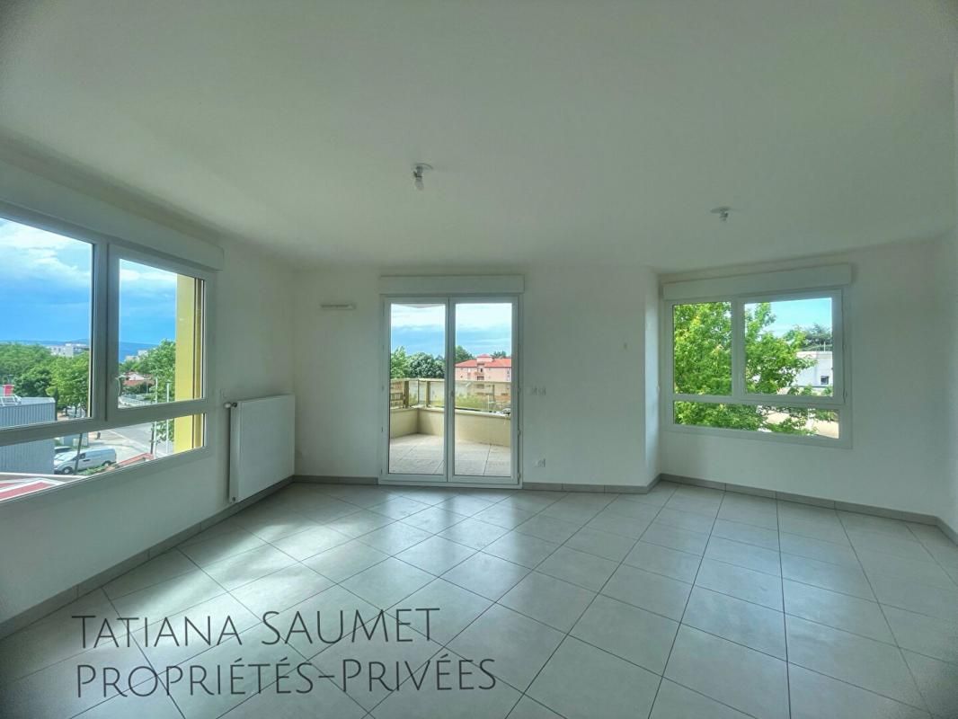RILLIEUX-LA-PAPE LUMINEUX T3 AVEC TERRASSE 2