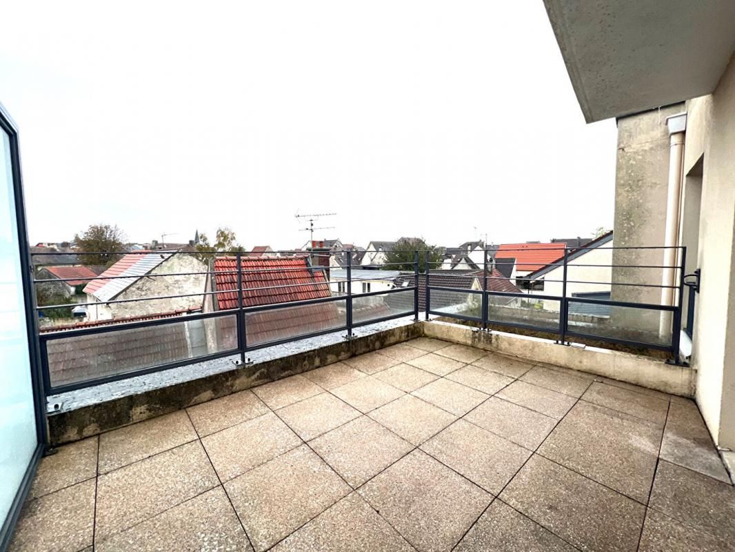DAMMARTIN-EN-GOELE Appartement Dammartin En Goele 2 pièce(s) 40 m2 3