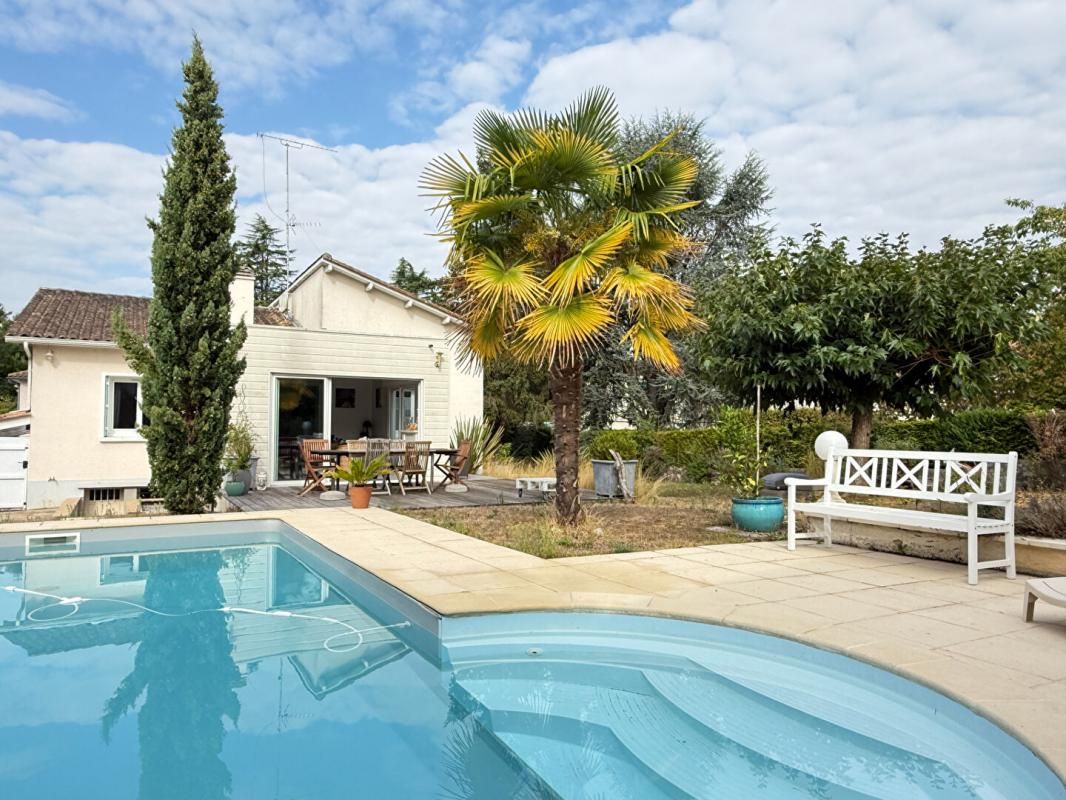 SAINT-YRIEIX-SUR-CHARENTE Maison Saint Yrieix Sur Charente 5 pièce(s) 110 m2 3