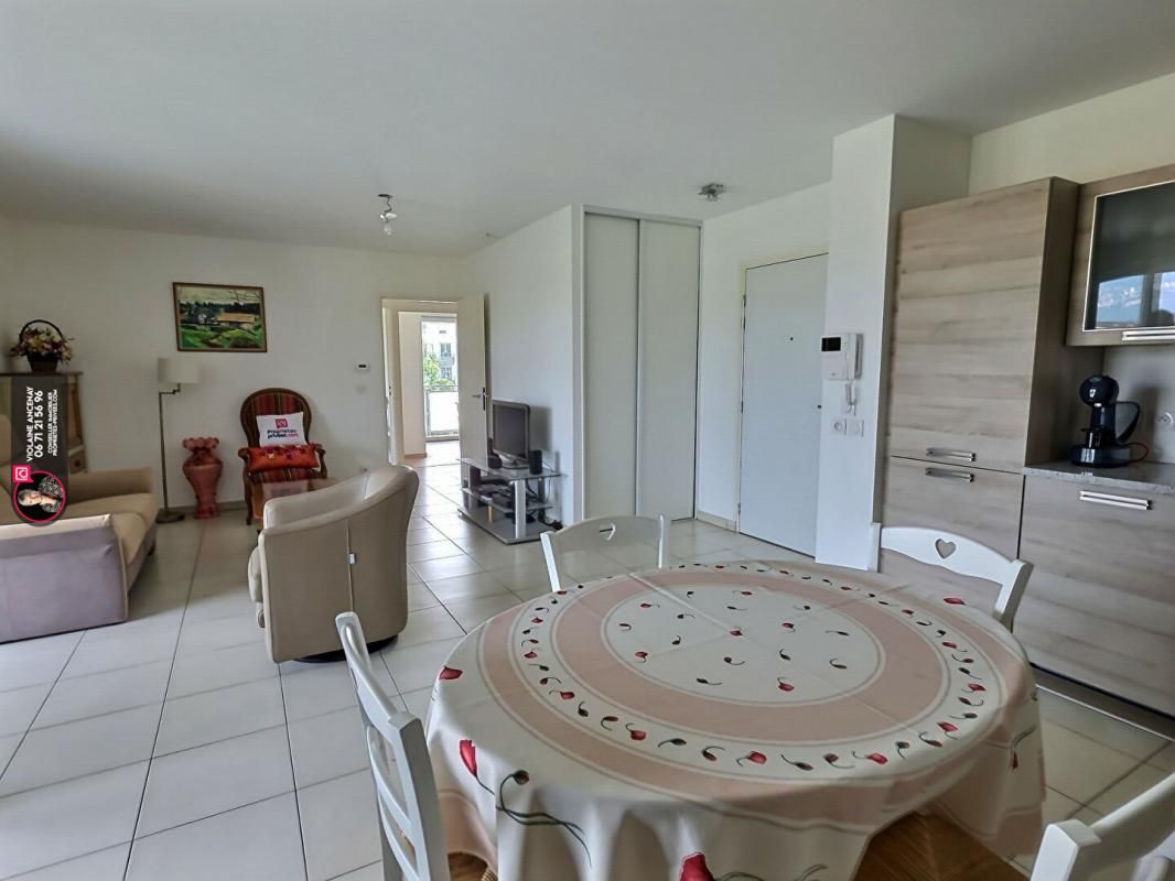 LE BOURGET-DU-LAC Appartement Le Bourget Du Lac, T3 avec garage 4