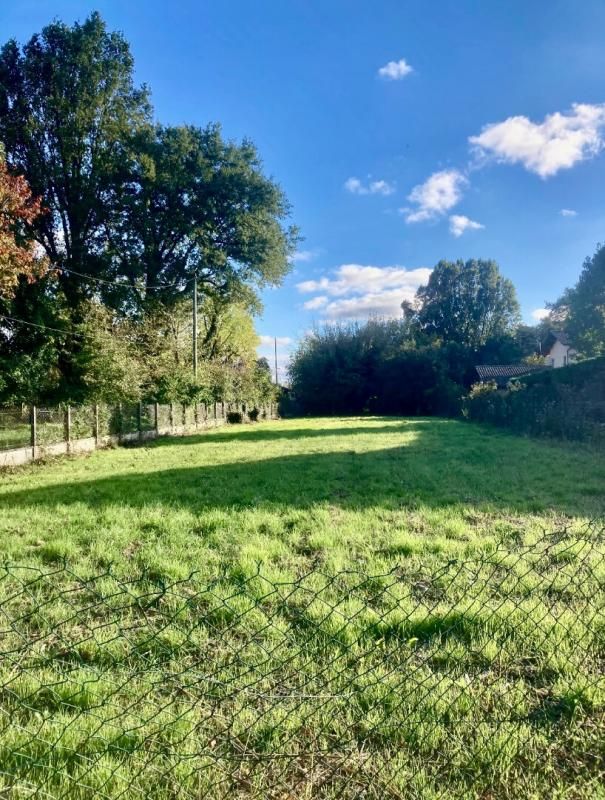 PESSAC Terrain Pessac Pape Clément 2000 m2 3