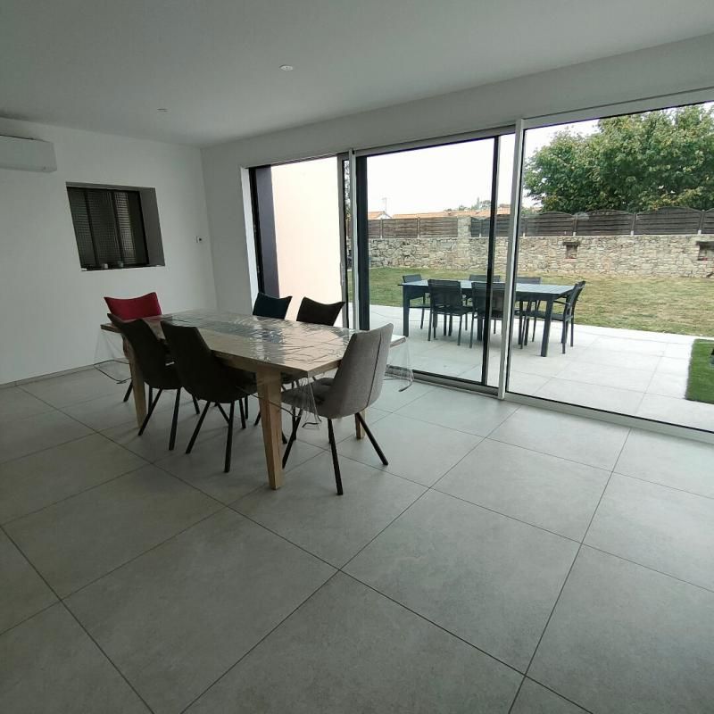 MORTAGNE-SUR-SEVRE Maison Mortagne sur Sèvre 7 pièces 150 m2 3