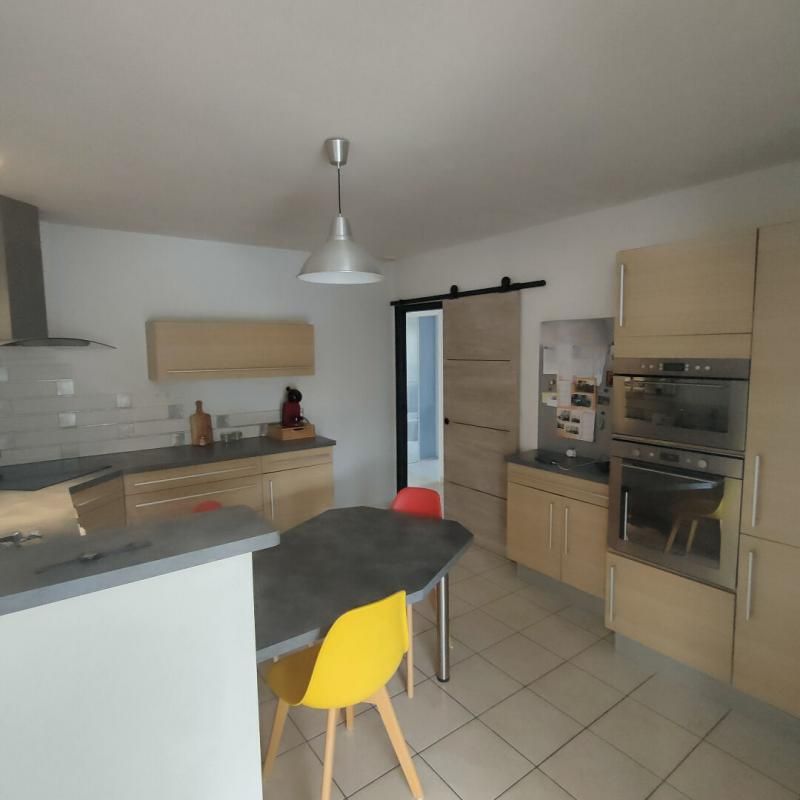 MORTAGNE-SUR-SEVRE Maison Mortagne sur Sèvre 7 pièces 150 m2 4