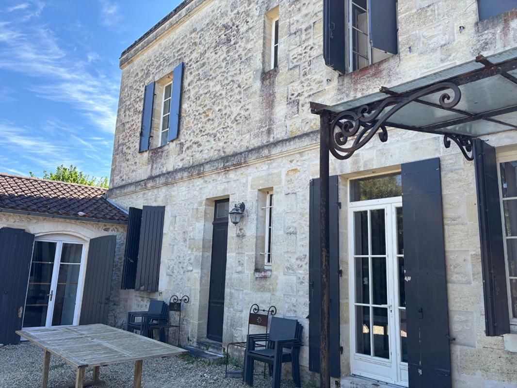 MOULIS-EN-MEDOC Maison Moulis En Médoc 13 pièce(s) 364 m2 4