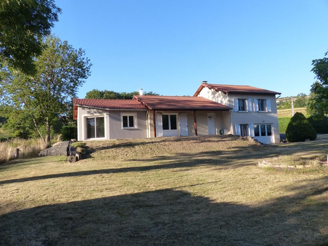 LE MONASTIER-SUR-GAZEILLE Maison Le Monastier Sur Gazeille 4 pièce(s) 125 m2 2