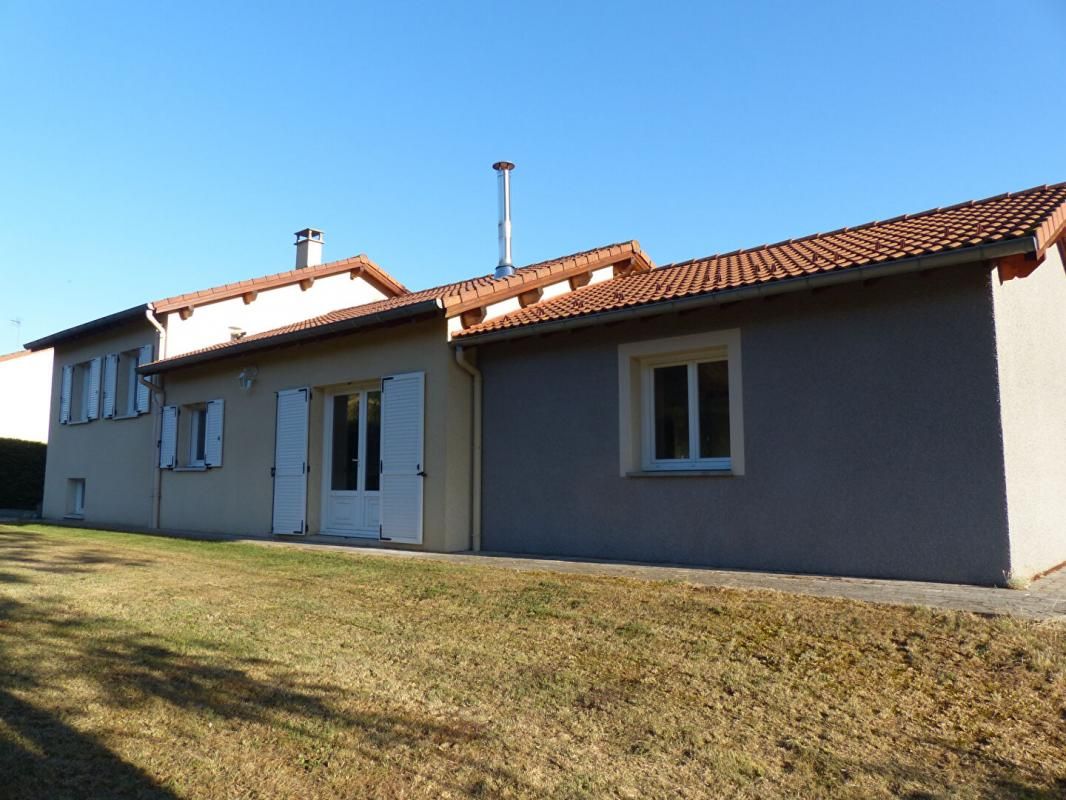 LE MONASTIER-SUR-GAZEILLE Maison Le Monastier Sur Gazeille 4 pièce(s) 125 m2 3