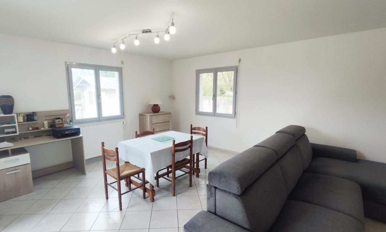 MONEIN Maison de plein pied au coeur de Monein 4 pièce(s) 120 m2 environ 3