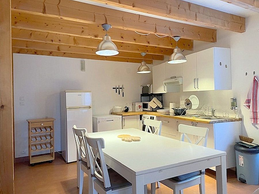 LOCATION MEUBLEE Maison Courçon 60 m2 2 chambres préau et cour