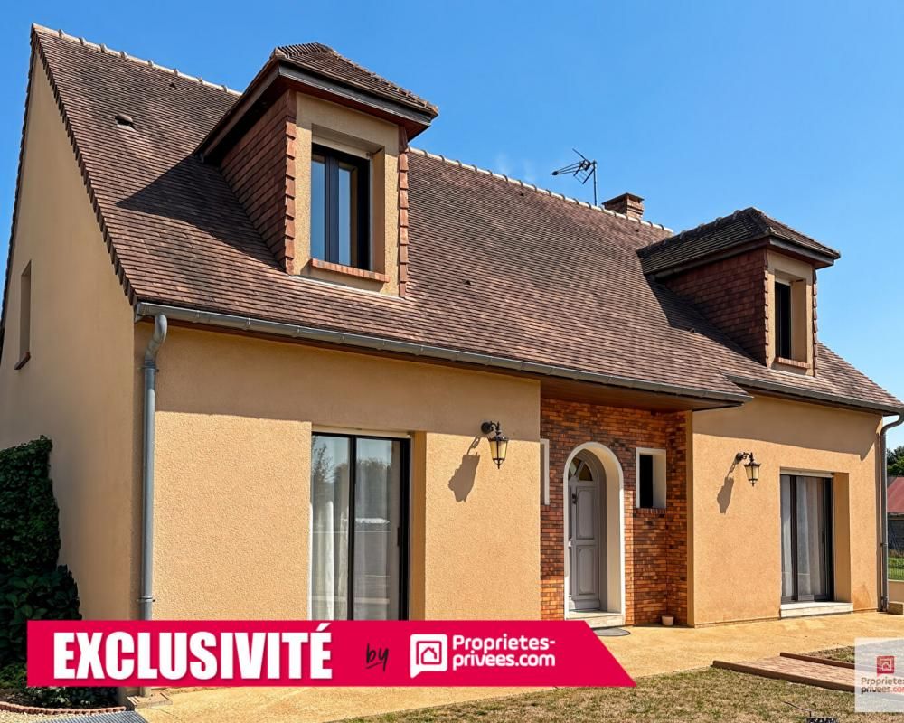 LA FLECHE Maison La Fleche 6 pièce(s) 137.66 m2 1