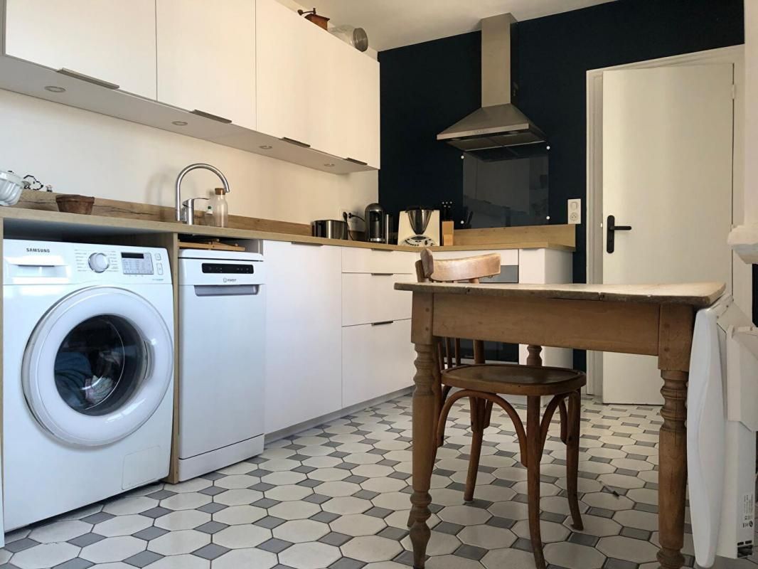 LA MADELEINE Appartement La Madeleine 2 pièce(s) 54 m2 4