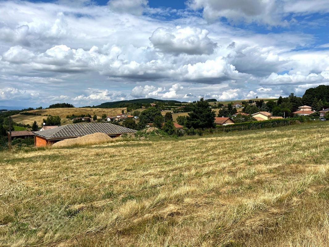 VIOLAY Terrain viabilisé avec belle vue dégagée 3