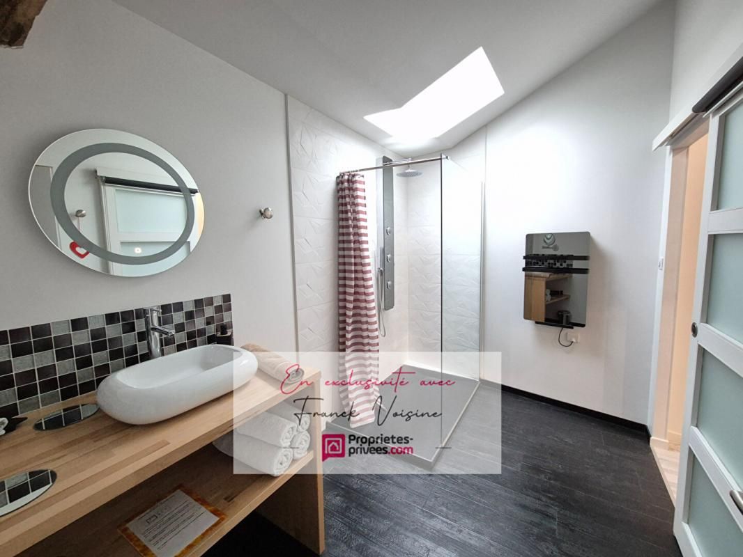 LE BOUPERE A VENDRE en Exclusivité au Boupère, maison avec 4 chambres  et 1 bureau, et 1 Gîte indépendant sur une parcelle de 1658 m2 4