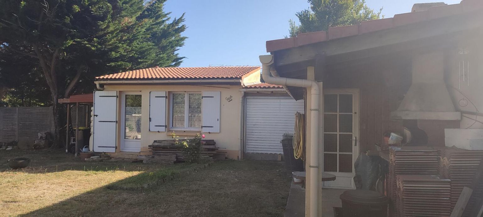 PORNIC Maison 4 pièce(s) 117 m2 env proche centre ville Pornic avec dépendances 3
