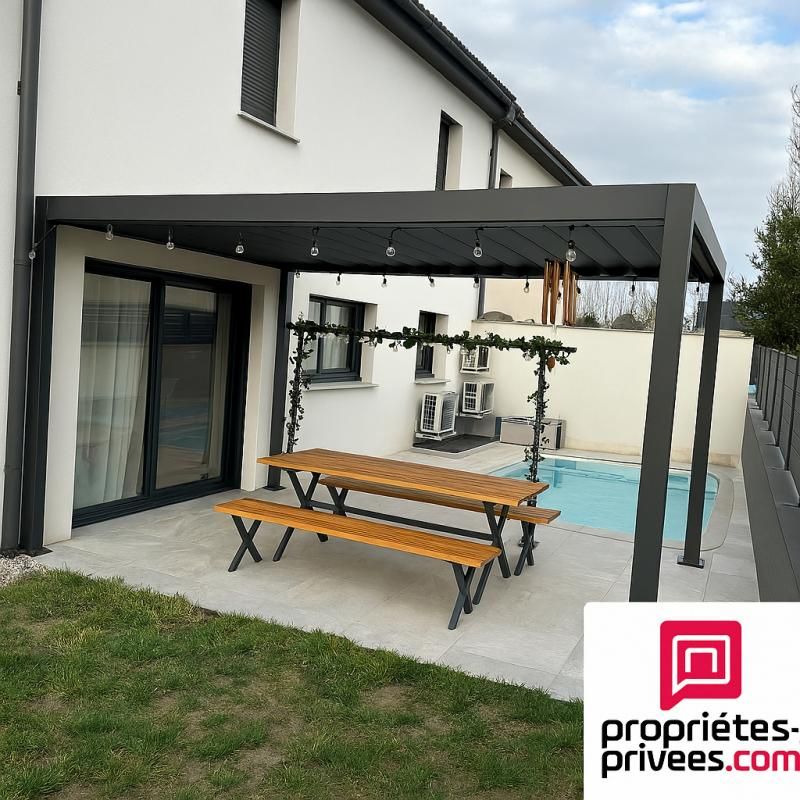 MONTELIMAR Maison Montelimar 4 CHAMBRES 289 000 EUROS HONORAIRES CHARGE VENDEUR 1
