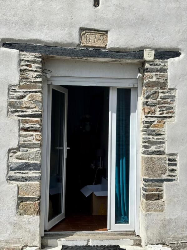 UZEL Maison de bourg 7 pièce(s) 180 m2 3