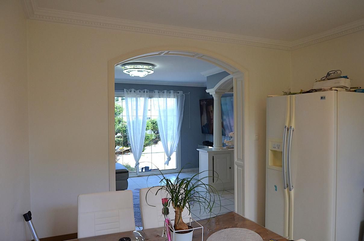 LE TEIL Maison Le Teil 4 CHAMBRES 245 000 EUROS 4