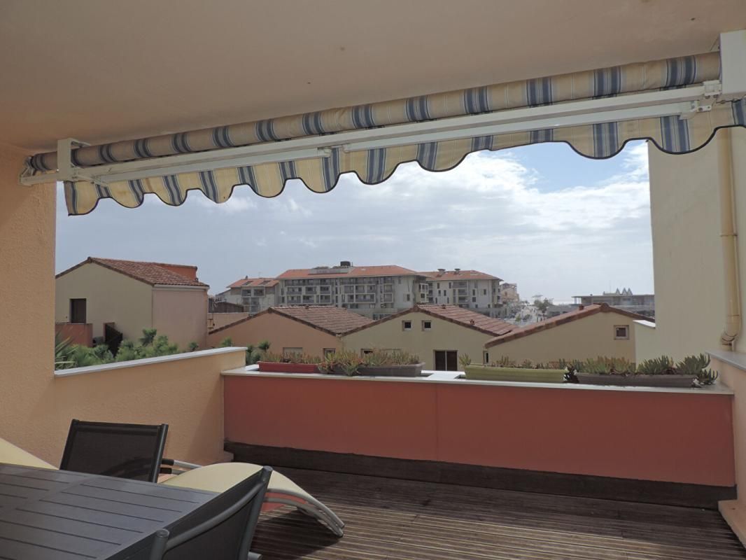 CAPBRETON Appartement T1 avec grande terrasse à 100 m de la plage avec parking 4