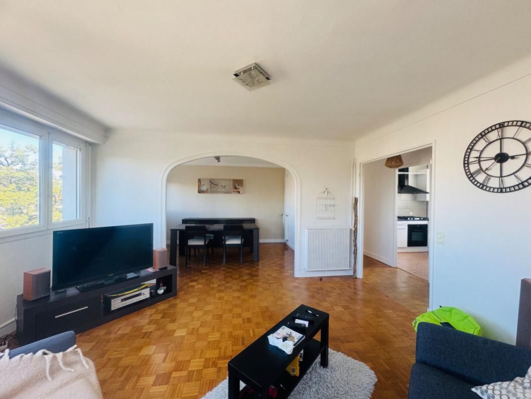 PAU Appartement Pau 3 pièce(s) 75.69 m2 1