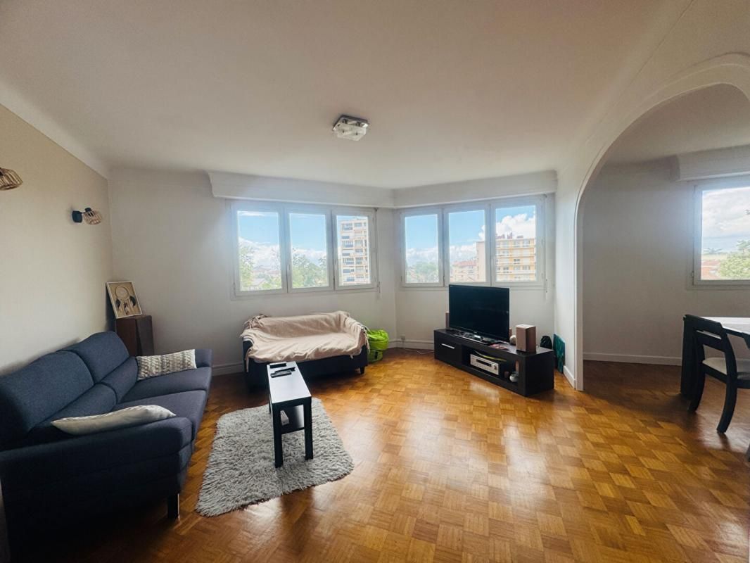 PAU Appartement Pau 3 pièce(s) 75.69 m2 4