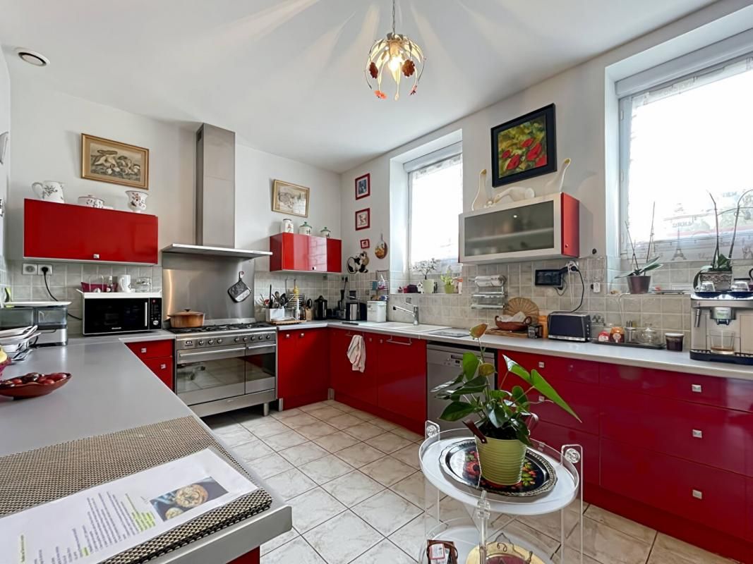 COGNAC Maison Cognac 12 pièce(s) 376 m2 REF 419566 CRIT 3