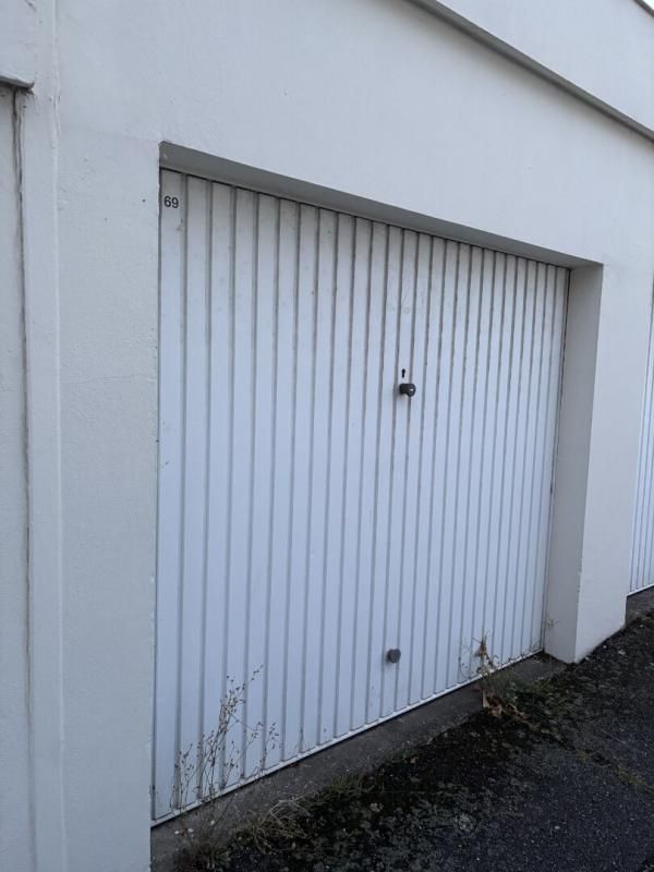 TALENCE Parking / box Talence 15.68 m2 1